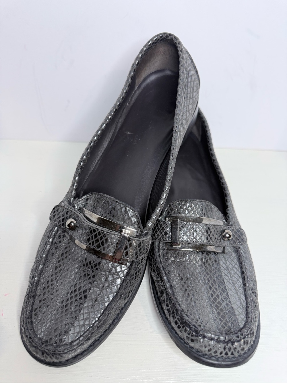 Stuart Weitzman Gray Snake-Embossed Loafers with Silver Bit 9.5 SS